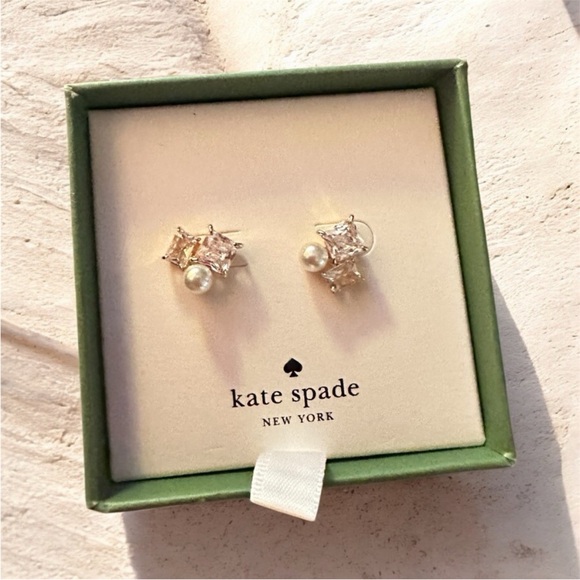 kate spade Jewelry - Kate Spade New York Victoria Cluster Stud Earrings